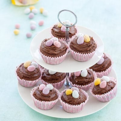 Easy Chocolate Easter Cupcakes