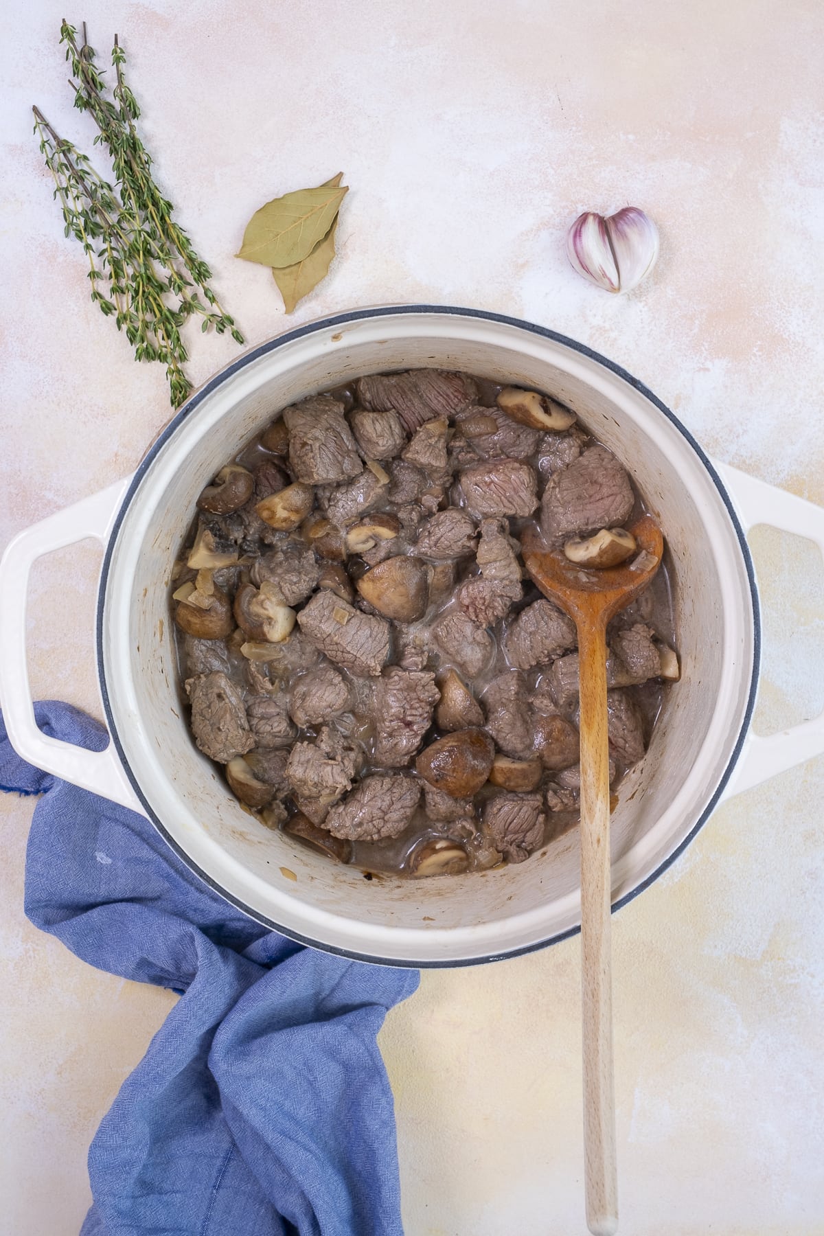 Diced beef in the pot, no having been browned first - because there's no need!