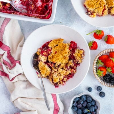 Easy Summer Fruits Crumble