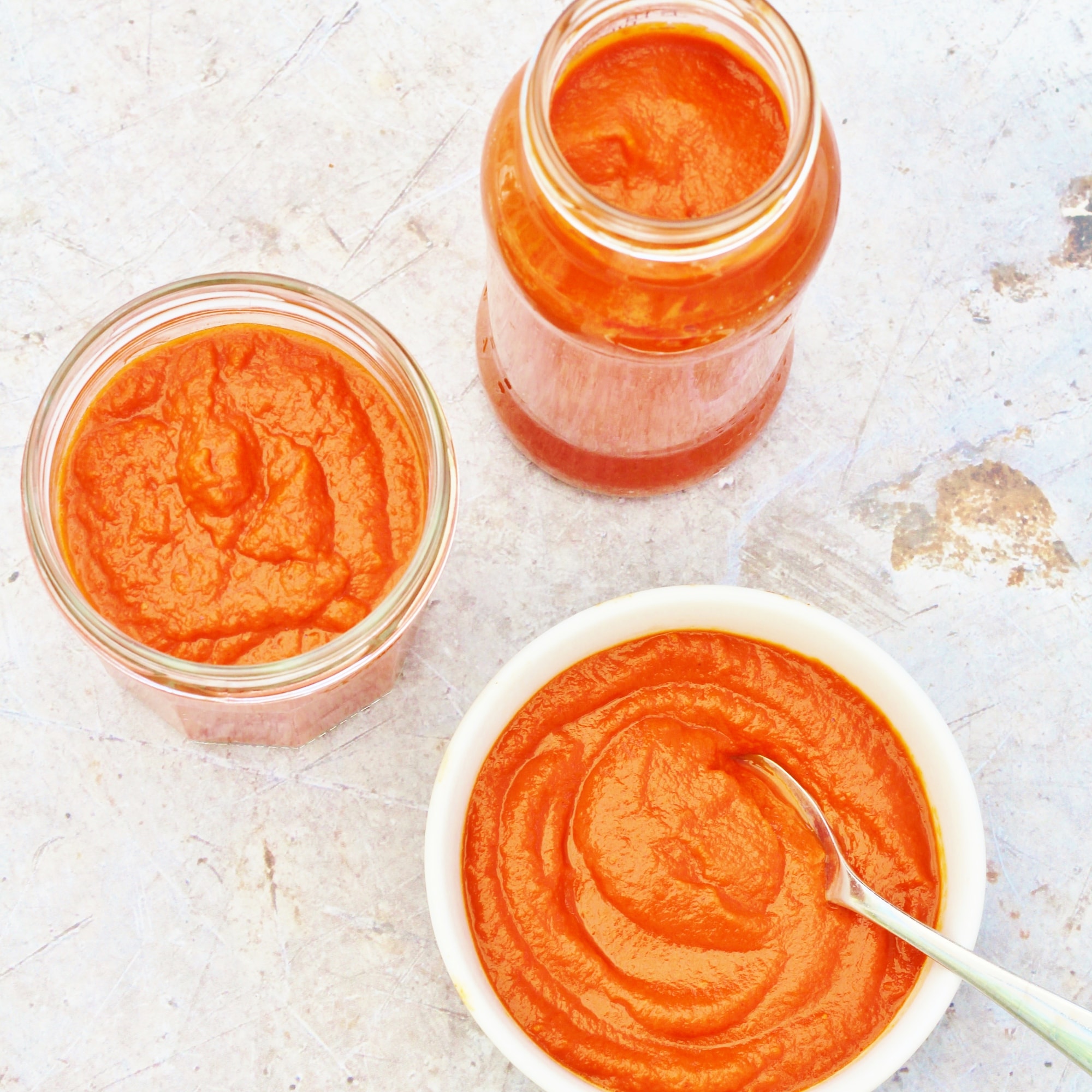 Healthy Homemade BBQ Sauce (Gluten Free, Vegan, Refined Sugar Free)