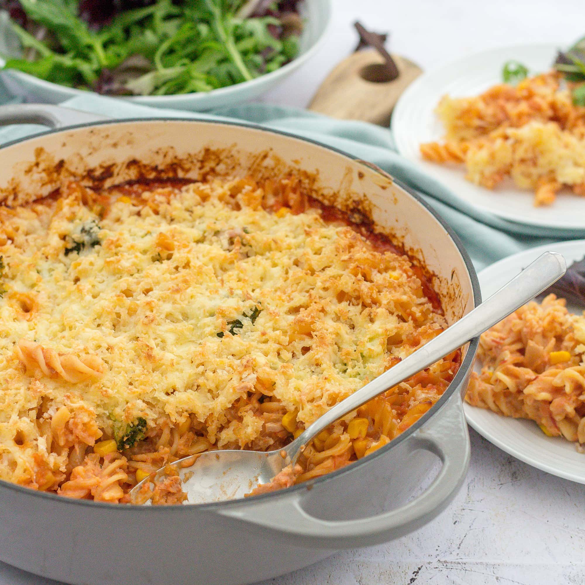 Easy One Pot Tuna Pasta Bake with Broccoli and Sweetcorn