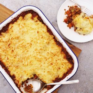 Easy, delicious and full of fab ingredients, this Lentil Shepherd’s Pie is comfort food at its finest and the perfect way to celebrate #OrganicSeptember. 