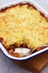 Easy, delicious and full of fab ingredients, this Lentil Shepherd’s Pie is comfort food at its finest and the perfect way to celebrate #OrganicSeptember. 